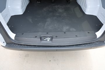 ���R5���˰� 2025�� �ȷ��͢� 6�� ���綯��� �ӷ�41.5kWhͼƬ