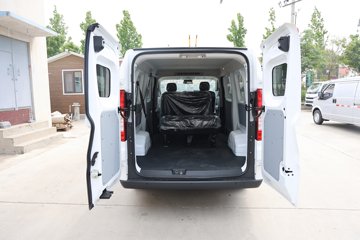���R5���˰� 2025�� �ȷ��͢� 6�� ���綯��� �ӷ�41.5kWhͼƬ