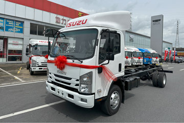 五十铃KV800&nbsp;载货车外观                                                图片