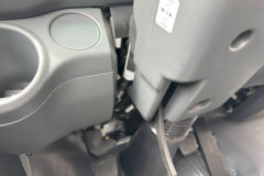 庆铃五十铃KV800 3L柴油 181马力 4X2 五十铃6档  6.05米单排厢式载货车