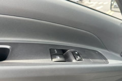 庆铃五十铃KV800 3L柴油 181马力 4X2 五十铃6档  6.05米单排厢式载货车