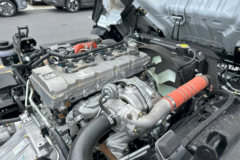 庆铃五十铃KV800 3L柴油 181马力 4X2 五十铃6档  6.05米单排厢式载货车