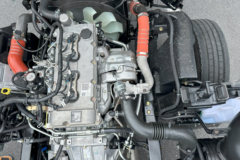 庆铃五十铃KV800 3L柴油 181马力 4X2 五十铃6档  6.05米单排厢式载货车