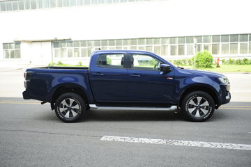 ������ʮ��T30 ��׼�� 3.0T���� 143���� �ֶ����� ����˫��Ƥ��ͼƬ