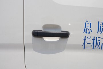 ������Խ��D1 ������ 1.6L���� 122���� ����5�� 3.1�׵�������΢��ͼƬ