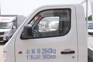 ������Խ��D1 ������ 1.6L���� 122���� ����5�� 3.1�׵�������΢��ͼƬ