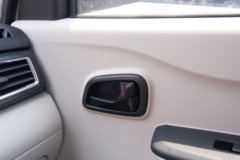 长安跨越者D1 舒适型 1.6L汽油 122马力 蓝黛5档 3.1米单排栏板微卡