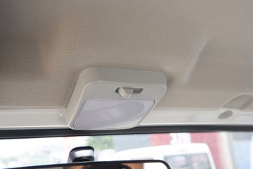 ������Խ��D1 ������ 1.6L���� 122���� ����5�� 3.1�׵�������΢��ͼƬ