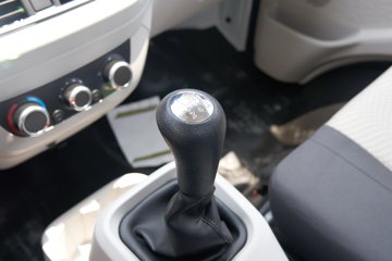 ������Խ��D1 ������ 1.6L���� 122���� ����5�� 3.1�׵�������΢��ͼƬ