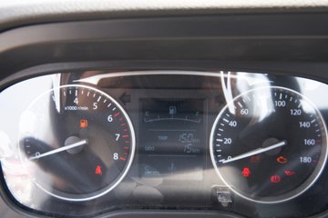 ������Խ��D1 ������ 1.6L���� 122���� ����5�� 3.1�׵�������΢��ͼƬ