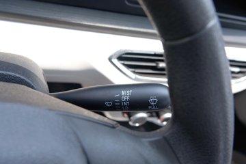 ������Խ��D1 ������ 1.6L���� 122���� ����5�� 3.1�׵�������΢��ͼƬ