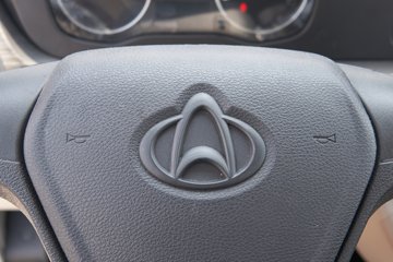 ������Խ��D1 ������ 1.6L���� 122���� ����5�� 3.1�׵�������΢��ͼƬ