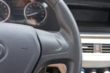 ������Խ��D1 ������ 1.6L���� 122���� ����5�� 3.1�׵�������΢��ͼƬ