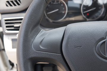 ������Խ��D1 ������ 1.6L���� 122���� ����5�� 3.1�׵�������΢��ͼƬ