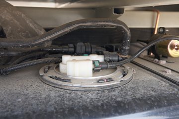 ������Խ��D1 ������ 1.6L���� 122���� ����5�� 3.1�׵�������΢��ͼƬ