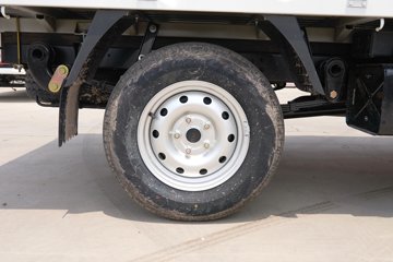 ������Խ��D1 ������ 1.6L���� 122���� ����5�� 3.1�׵�������΢��ͼƬ