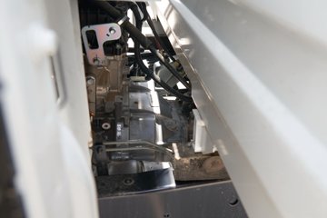 ������Խ��D1 ������ 1.6L���� 122���� ����5�� 3.1�׵�������΢��ͼƬ