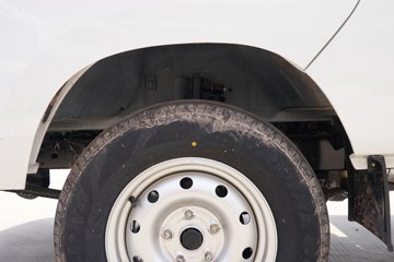 ������Խ��D1 ������ 1.6L���� 122���� ����5�� 3.1�׵�������΢��ͼƬ