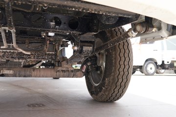 ������Խ��D1 ������ 1.6L���� 122���� ����5�� 3.1�׵�������΢��ͼƬ