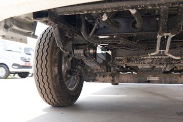 ������Խ��D1 ������ 1.6L���� 122���� ����5�� 3.1�׵�������΢��ͼƬ