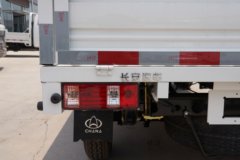 长安跨越者D1 舒适型 1.6L汽油 122马力 蓝黛5档 3.1米单排栏板微卡