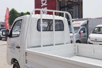 ������Խ��D1 ������ 1.6L���� 122���� ����5�� 3.1�׵�������΢��ͼƬ