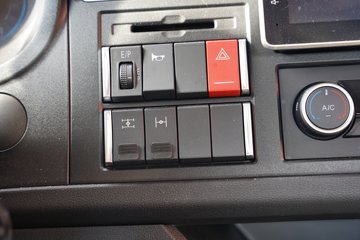 ���J6V SMART 12.5L LNG 480���� 6X4 һ�����12�� ǣ����ͼƬ