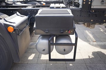 ���J6V SMART 12.5L LNG 480���� 6X4 һ�����12�� ǣ����ͼƬ