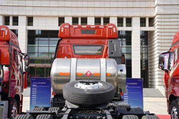 ���J6V SMART 12.5L LNG 480���� 6X4 һ�����12�� ǣ����ͼƬ