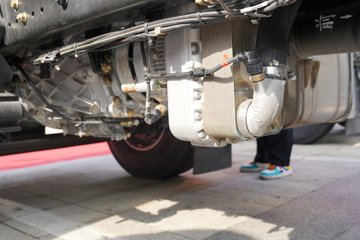 ���J6V SMART 12.5L LNG 480���� 6X4 һ�����12�� ǣ����ͼƬ