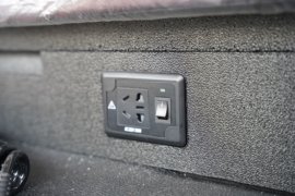 解放J6P&nbsp;牵引车驾驶室                                               图片