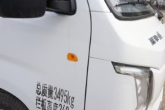 蓝擎X1 4.05米单排纯电动栏板小卡 潍柴56.09kWh