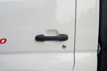 ���� ����M2 Pro 2.0L 122���� CNG 3.7�׵�������΢��ͼƬ