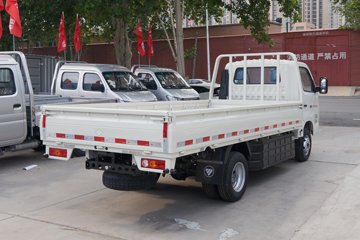 ���� ����M2 Pro 2.0L 122���� CNG 3.7�׵�������΢��ͼƬ