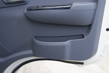 ���� ����M2 Pro 2.0L 122���� CNG 3.7�׵�������΢��ͼƬ