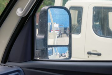 ���� ����M2 Pro 2.0L 122���� CNG 3.7�׵�������΢��ͼƬ