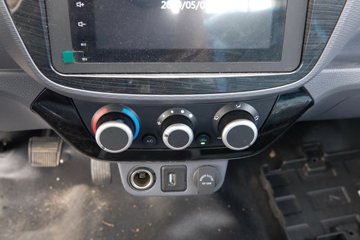 ���� ����M2 Pro 2.0L 122���� CNG 3.7�׵�������΢��ͼƬ