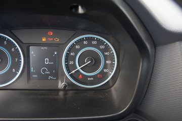 ���� ����M2 Pro 2.0L 122���� CNG 3.7�׵�������΢��ͼƬ