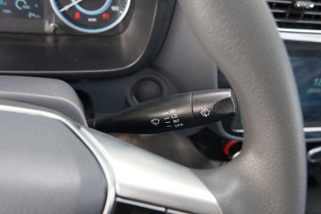 ���� ����M2 Pro 2.0L 122���� CNG 3.7�׵�������΢��ͼƬ