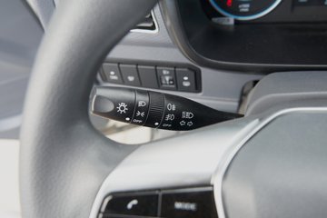 ���� ����M2 Pro 2.0L 122���� CNG 3.7�׵�������΢��ͼƬ