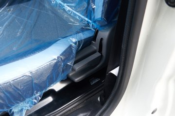 ���� ����M2 Pro 2.0L 122���� CNG 3.7�׵�������΢��ͼƬ