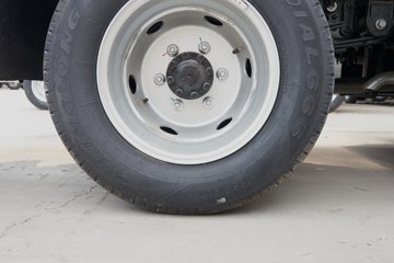 ���� ����M2 Pro 2.0L 122���� CNG 3.7�׵�������΢��ͼƬ