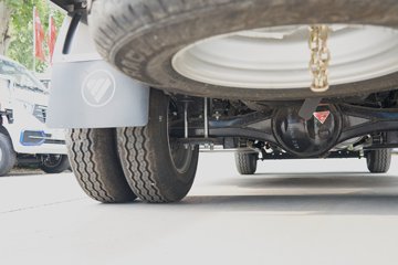 ���� ����M2 Pro 2.0L 122���� CNG 3.7�׵�������΢��ͼƬ