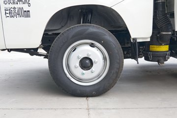 ���� ����M2 Pro 2.0L 122���� CNG 3.7�׵�������΢��ͼƬ