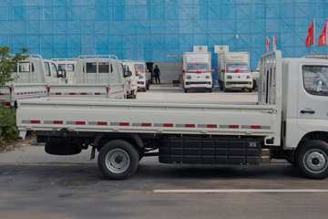 ���� ����M2 Pro 2.0L 122���� CNG 3.7�׵�������΢��ͼƬ