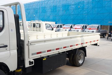 ���� ����M2 Pro 2.0L 122���� CNG 3.7�׵�������΢��ͼƬ