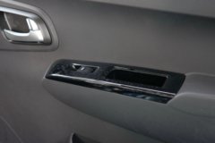 福田祥菱M2 奋斗版 2L CNG 122马力 蒙沃5档 3.8米排半栏板微卡