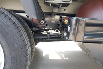 ��������M2 �ܶ��� 2L CNG 122���� ����5�� 3.8���Ű�����΢��ͼƬ