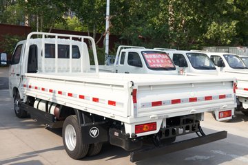 ��������M2 �ܶ��� 2L CNG 122���� ����5�� 3.8���Ű�����΢��ͼƬ