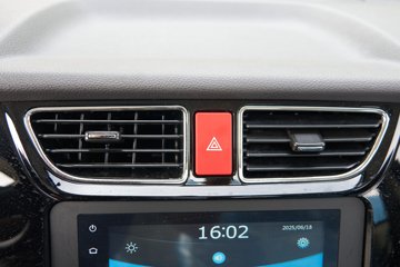 ���� ����M2 ������ 2.0L 122���� CNG 3.7�׵�����ʽ΢��(����)ͼƬ